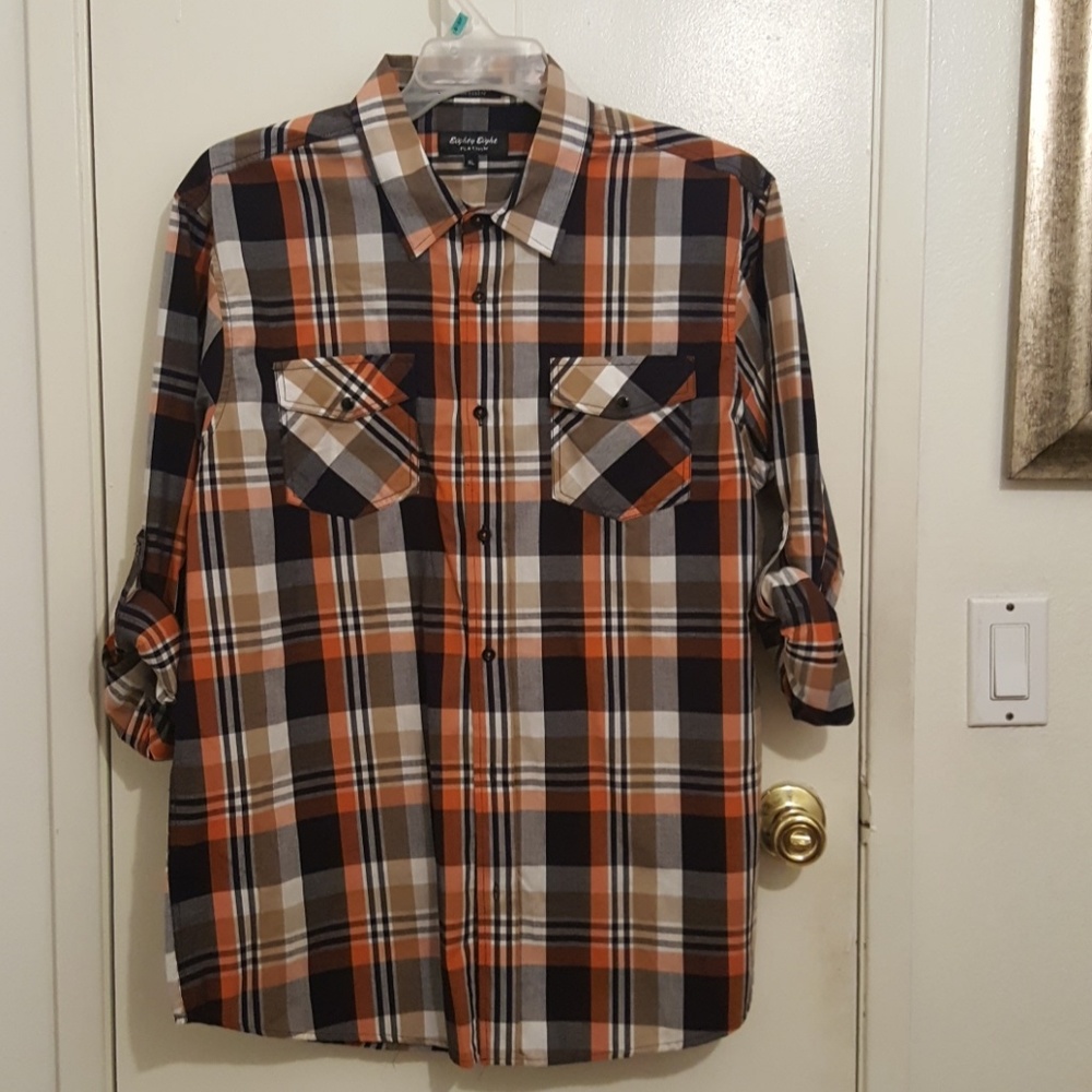 Men's  plaid shirt